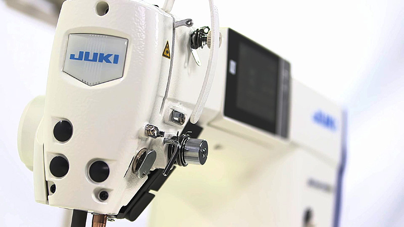 JUKI DDL-9000C Digital Sewing Machine